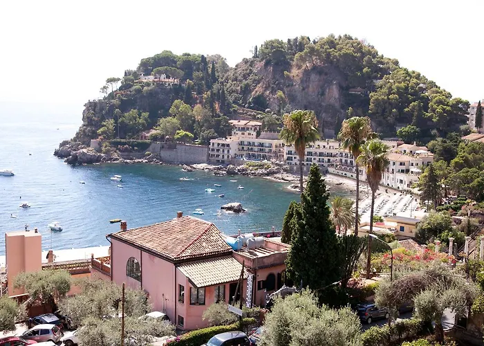 イパネマ ホテル 4*